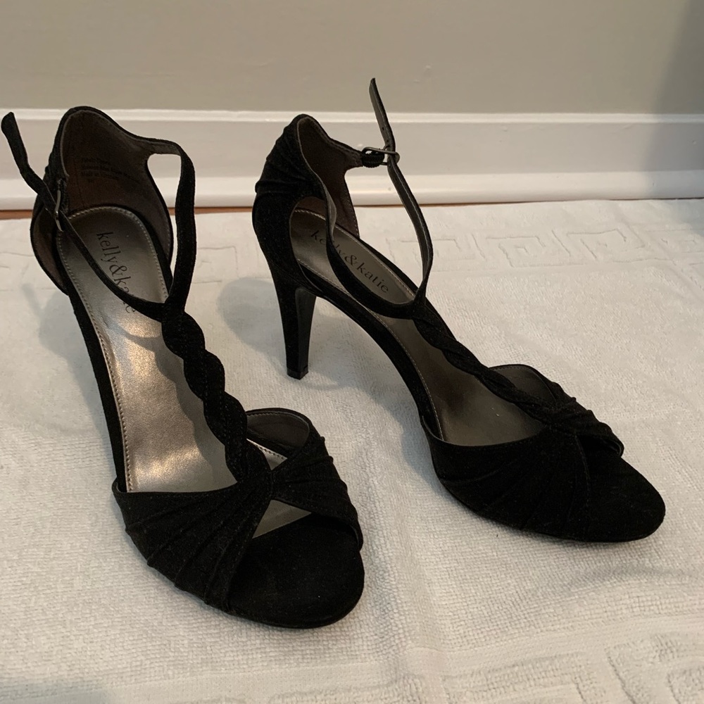 Kelly and Katie black suede sandals size 9 1/2